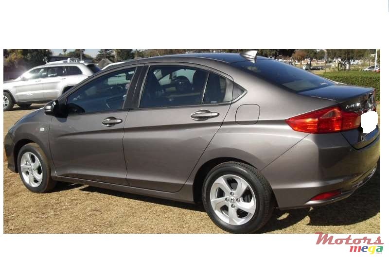 2015' Honda Ballade Elegance photo #2