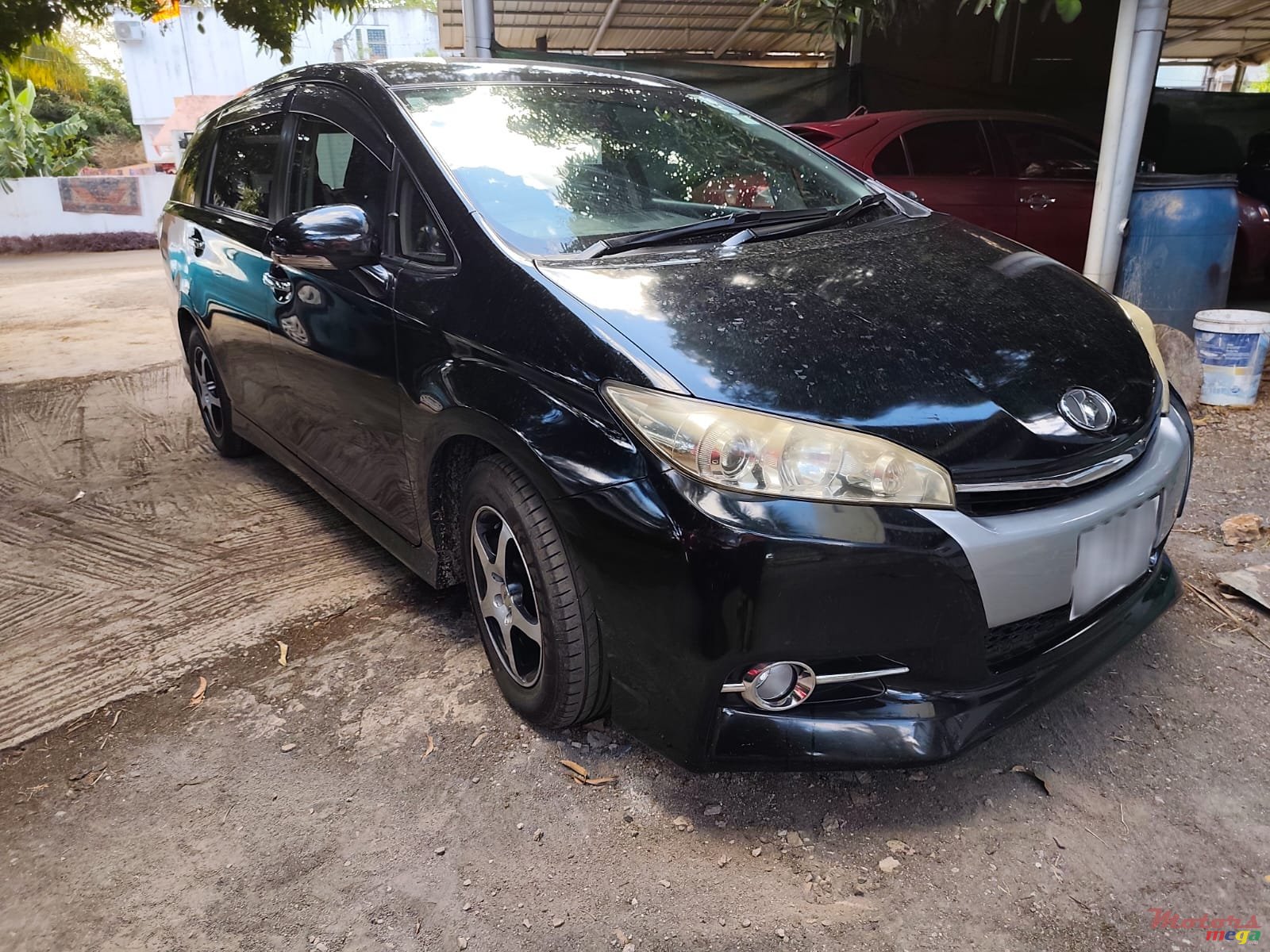 2013' Toyota Wish photo #4