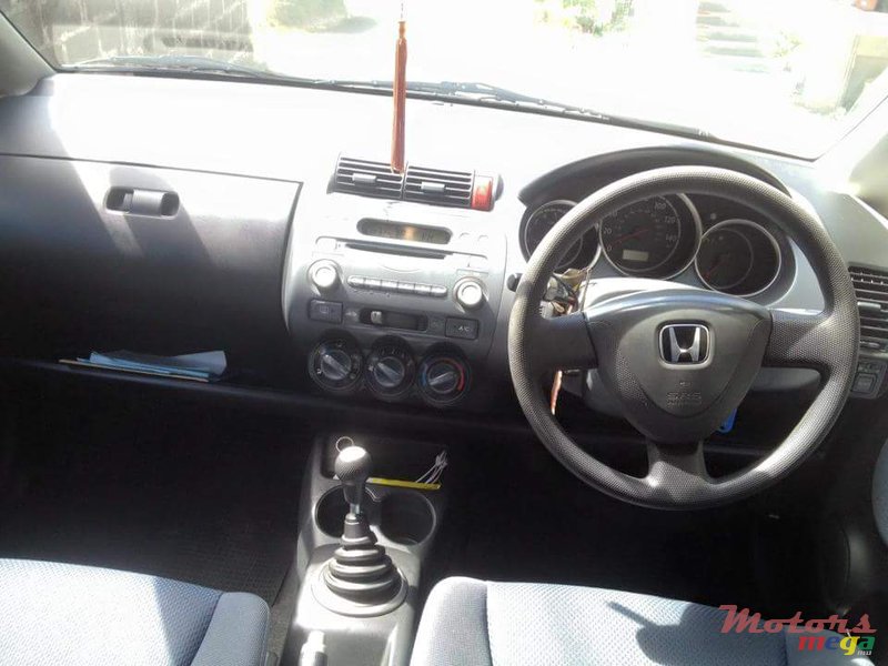 2003' Honda Jazz photo #3