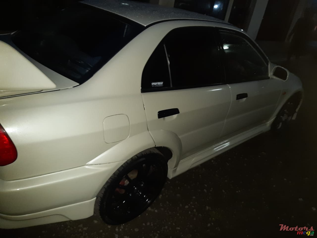 1998' Mitsubishi Lancer Evolution photo #1