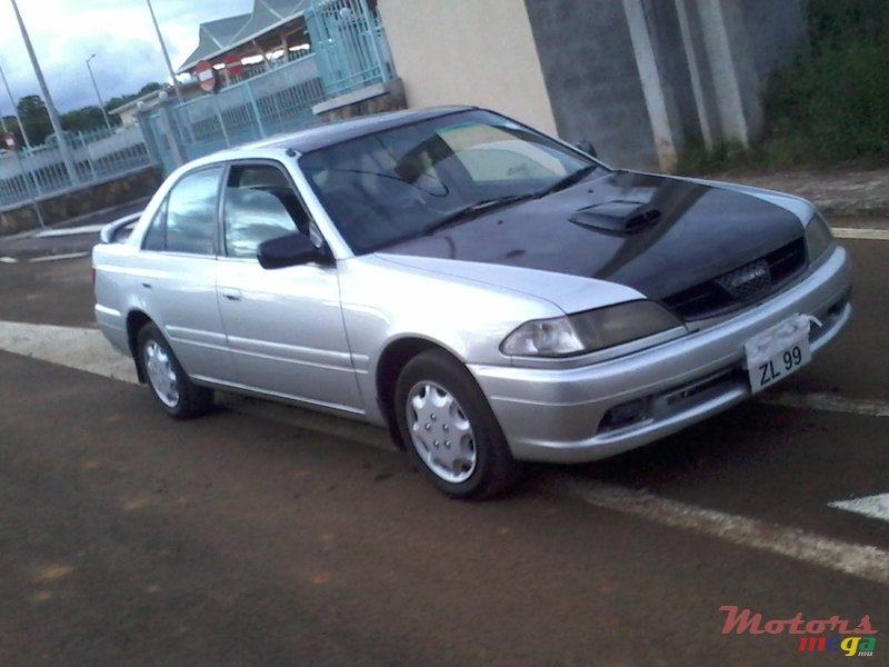1999' Toyota Carina sedan photo #1