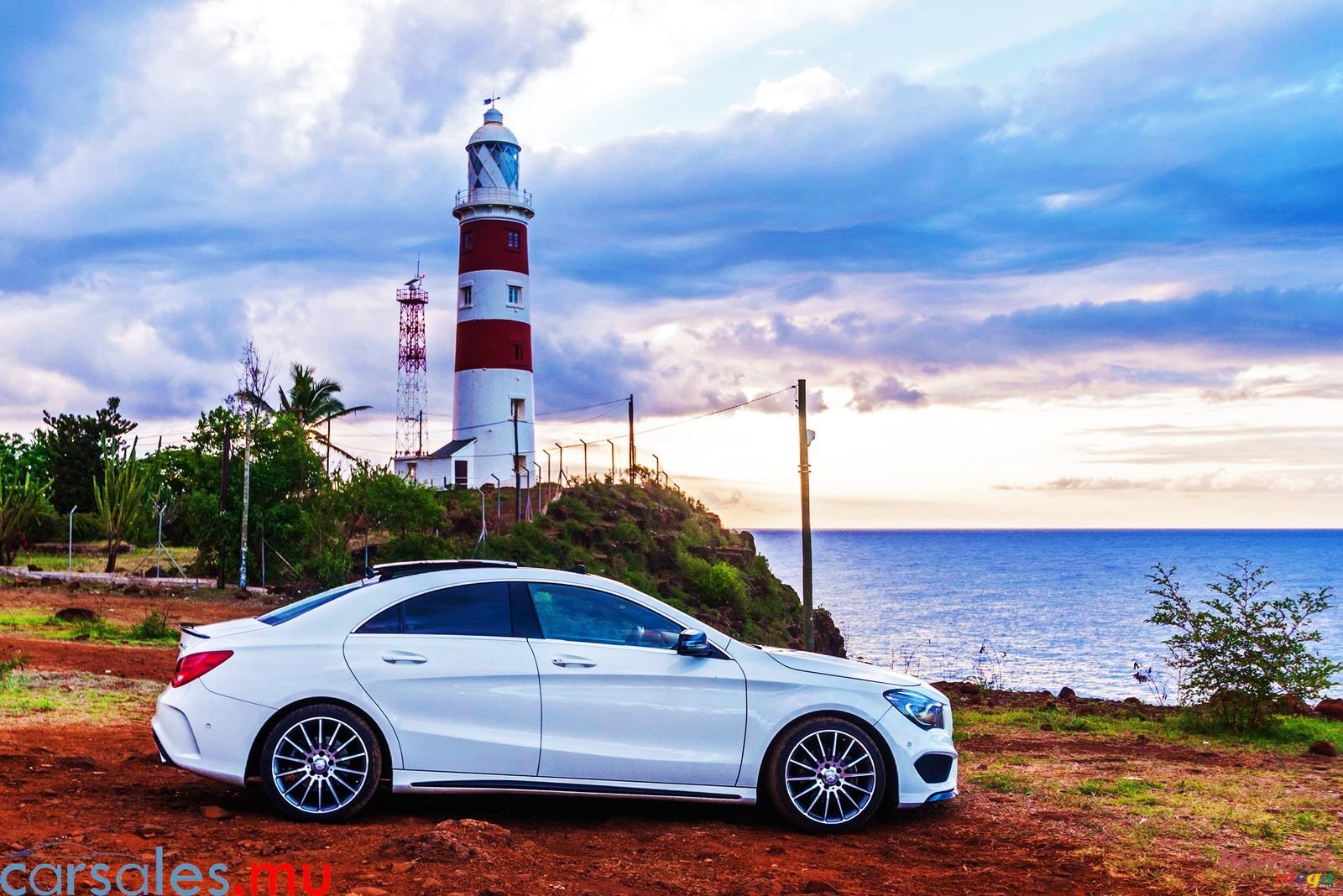 2014' Mercedes-Benz CLA 200 photo #5