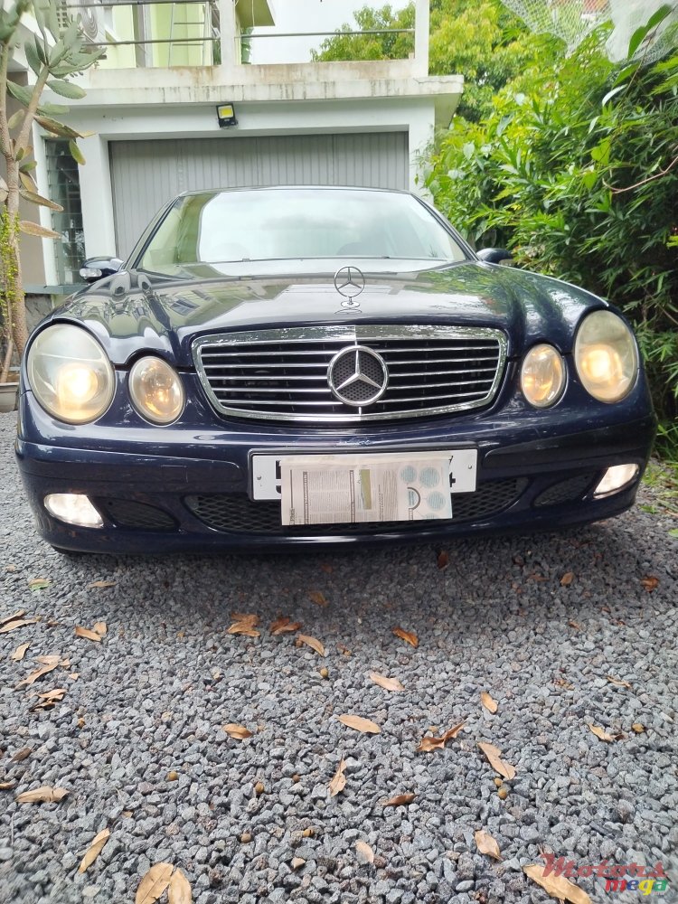 2004' Mercedes-Benz 200E Kompressor photo #1