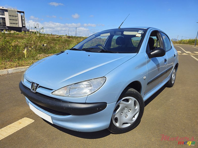 2001' Peugeot 206 photo #2