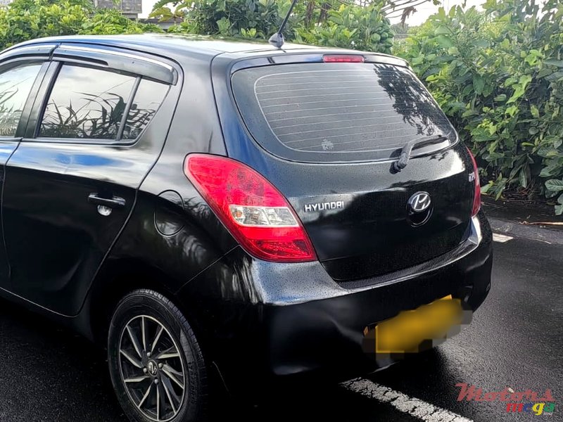 2012' Hyundai i20 photo #3
