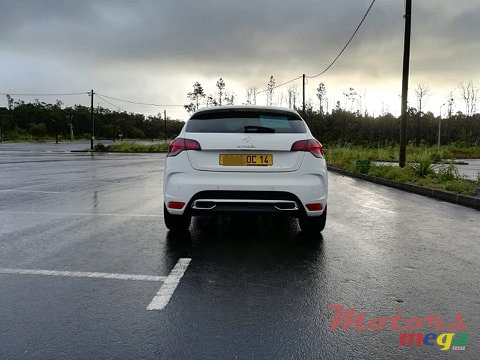 2014' Citroen DS4 1.6VTI photo #4