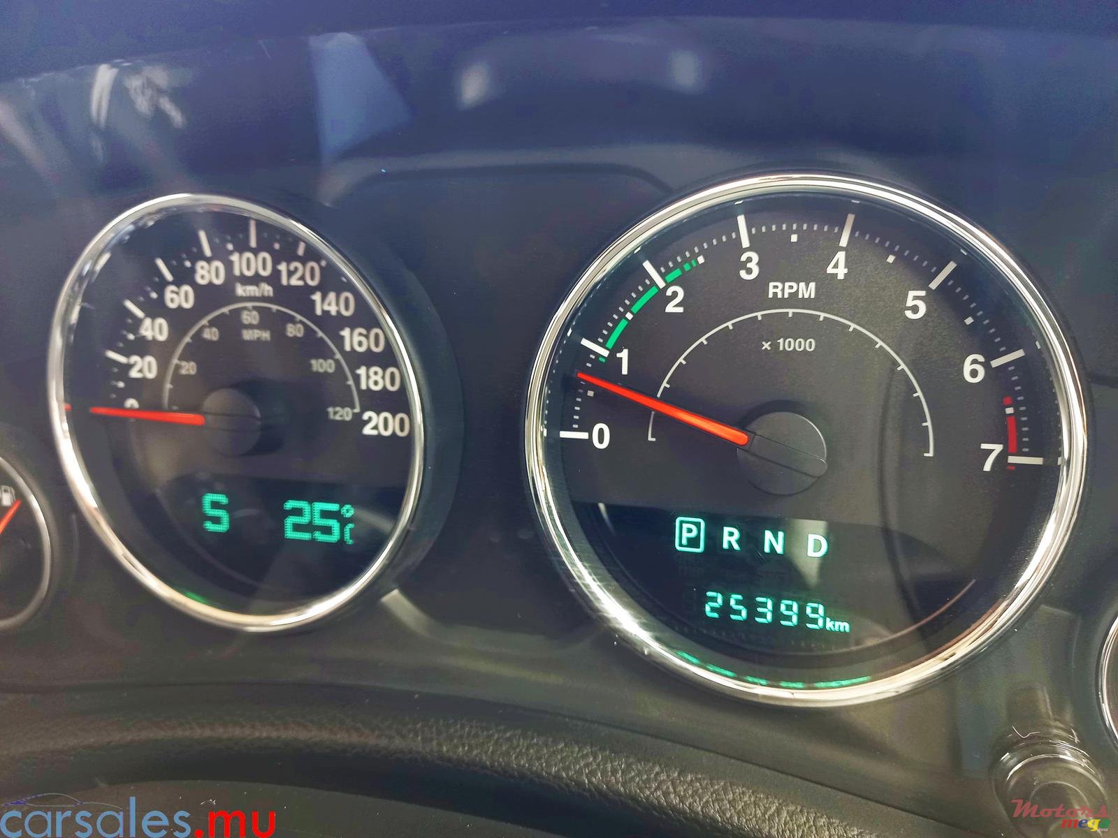 2019' Jeep Wrangler Unlimited Sahara Edition 3.6V6 photo #6