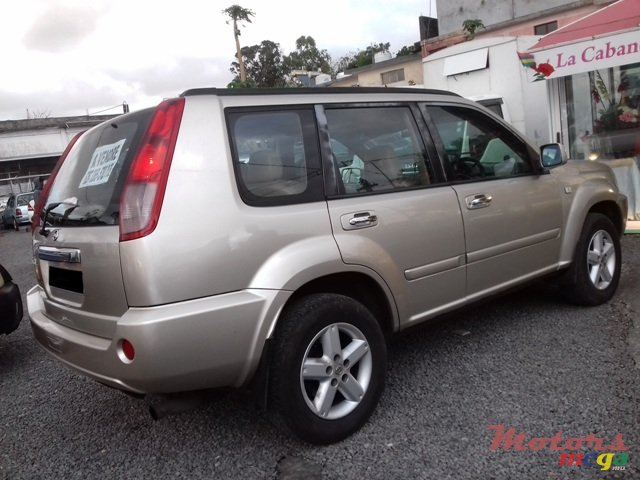 2006' Nissan X-Trail SUV photo #4
