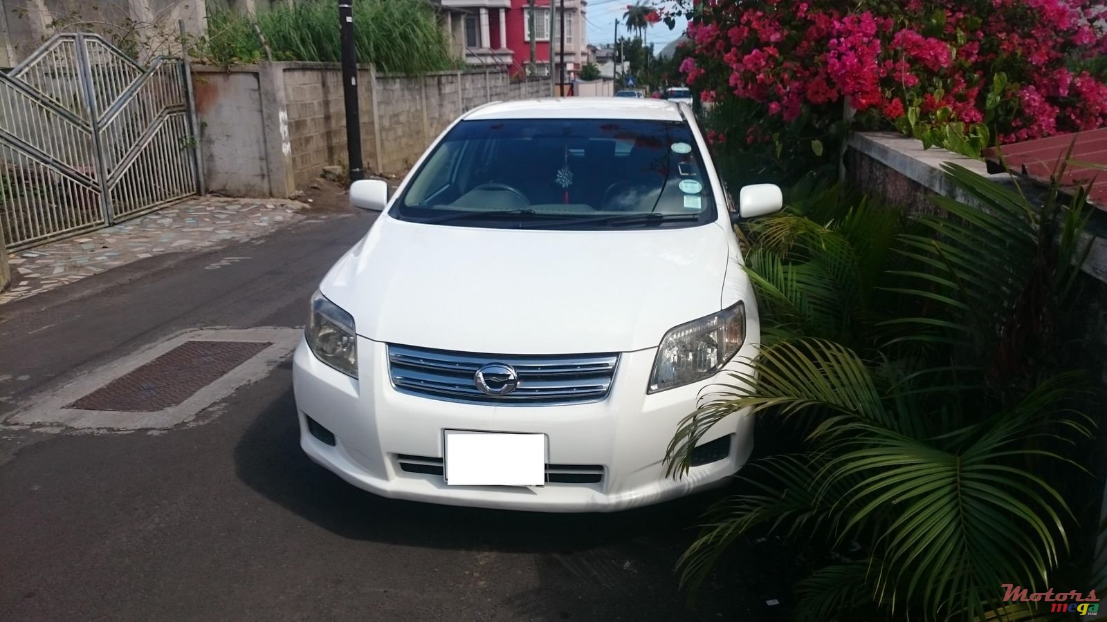 2007' Toyota Axio Grade x photo #1