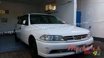 1999' Toyota Carina photo #1