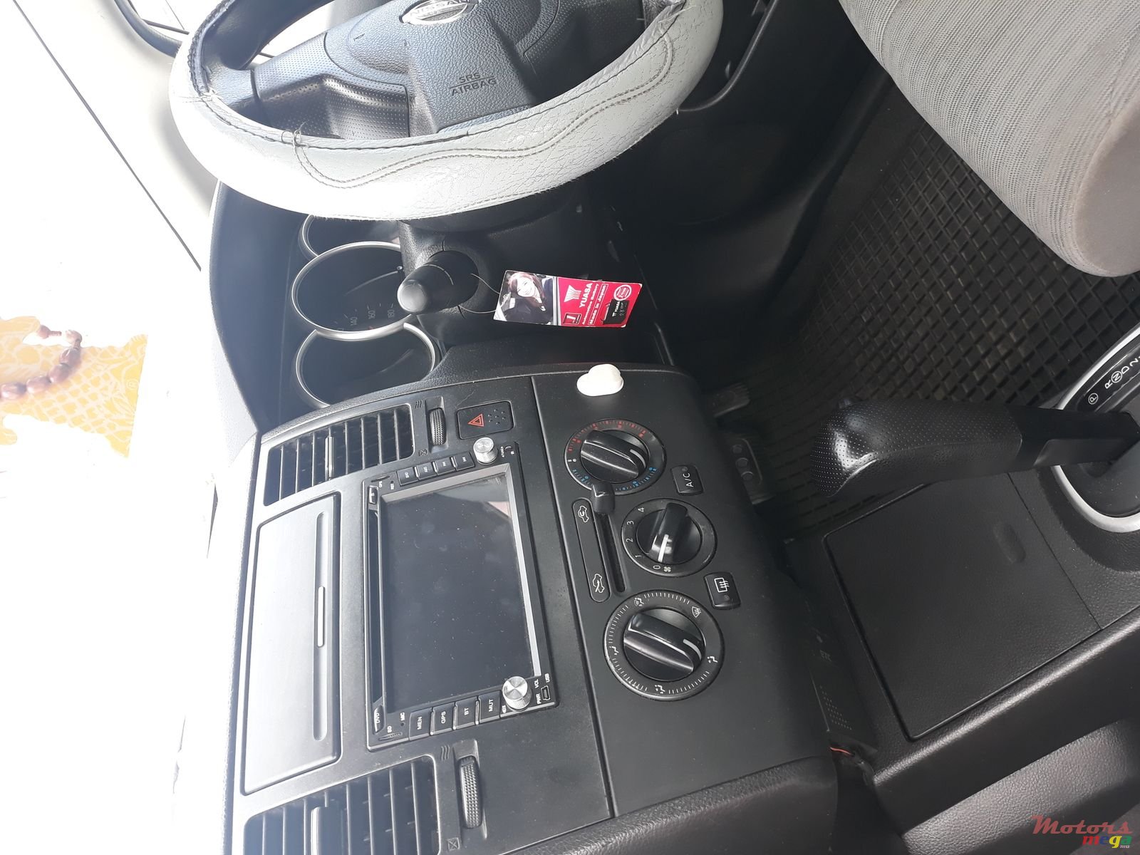 2007' Nissan Tiida photo #2