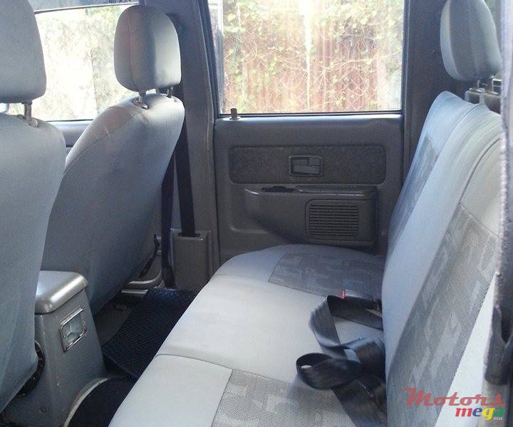 2001' Isuzu KB Series (CALL 54227164) photo #6