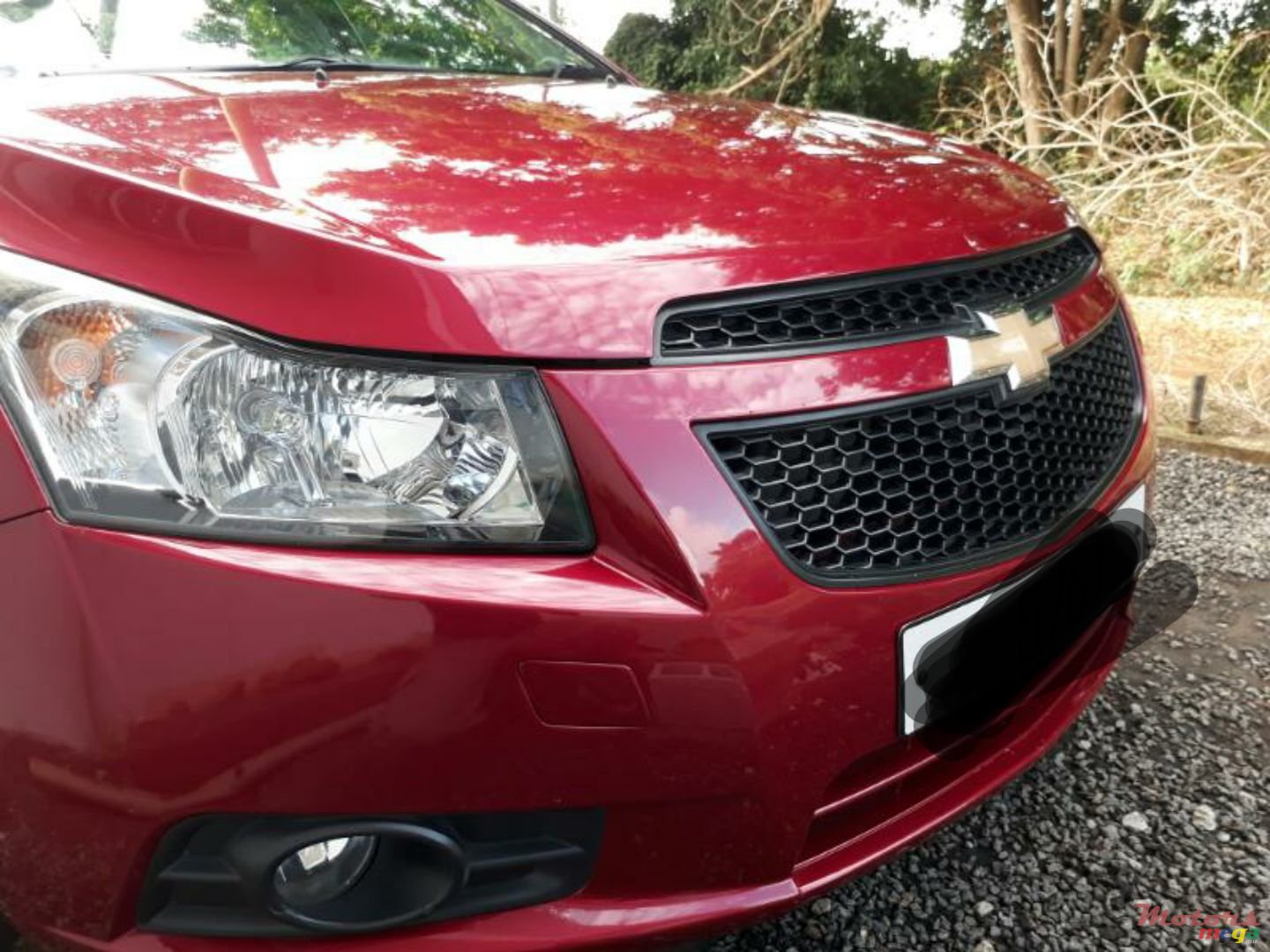 2010' Chevrolet Cruze photo #2