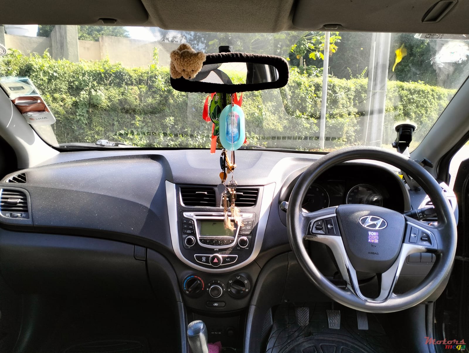 2012' Hyundai Accent photo #4