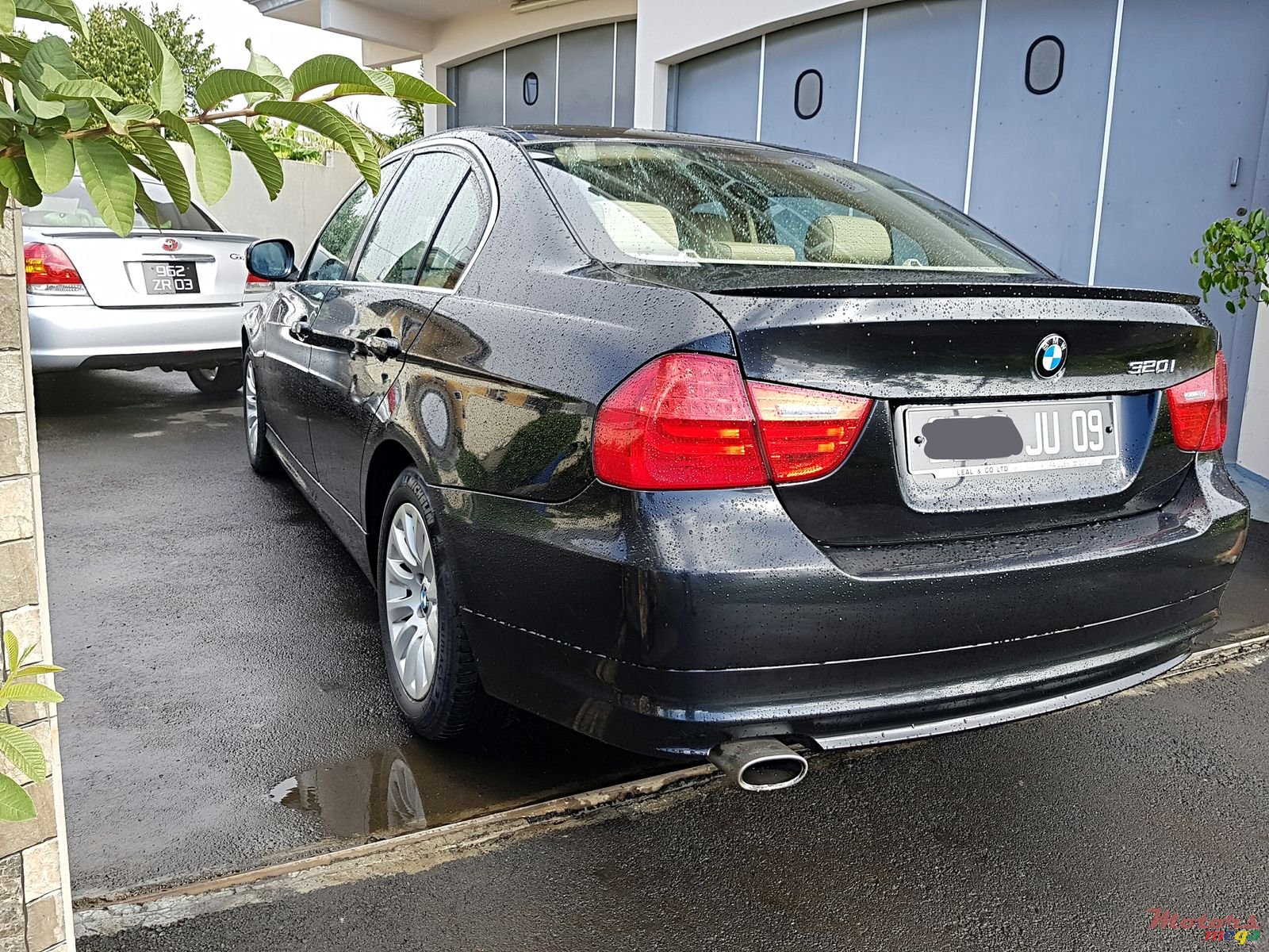 2009' BMW 320 I photo #4