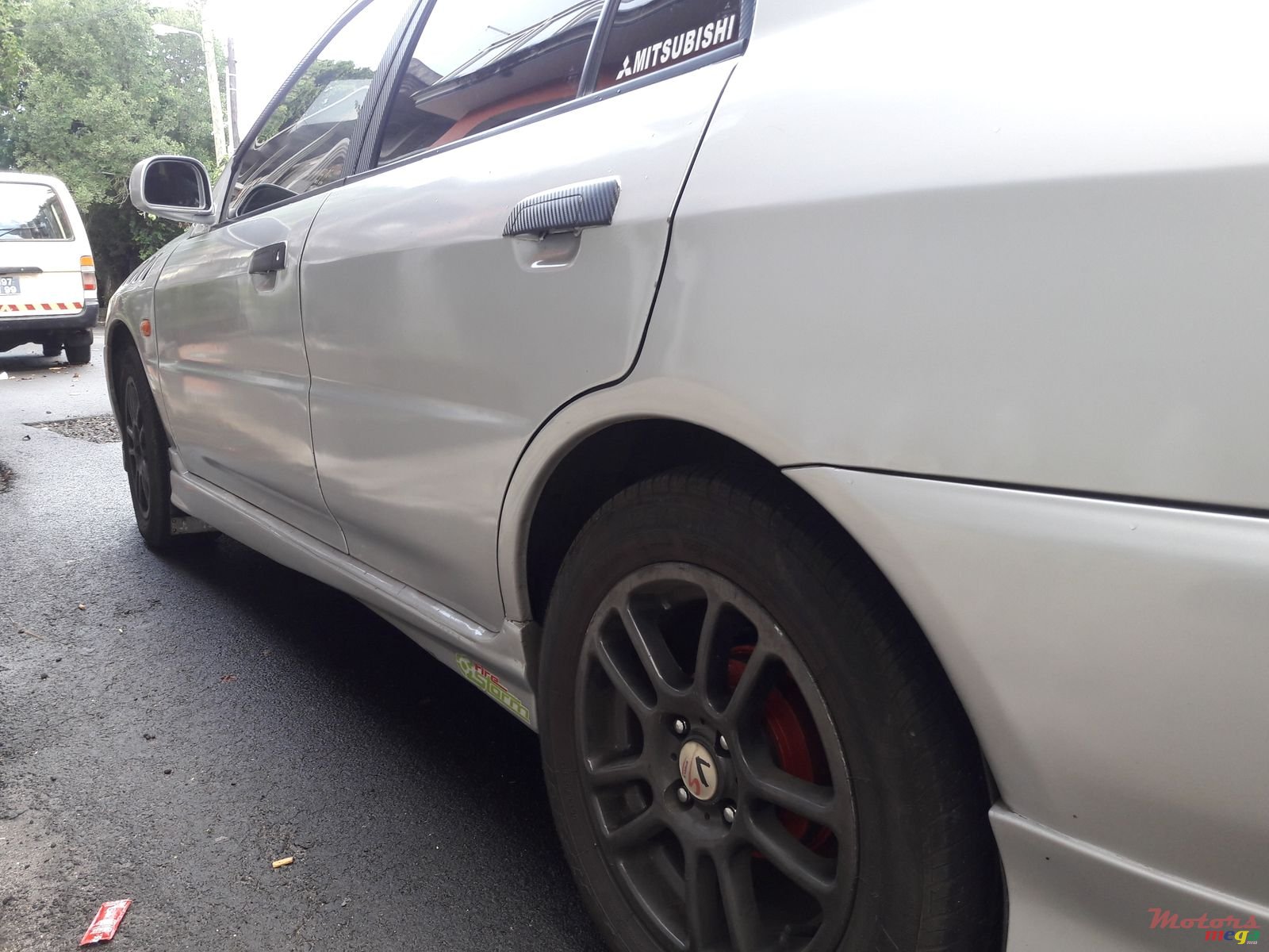 1999' Mitsubishi Lancer photo #1