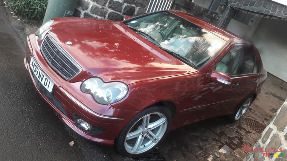 2001' Mercedes-Benz 220 EXCELLENT photo #1