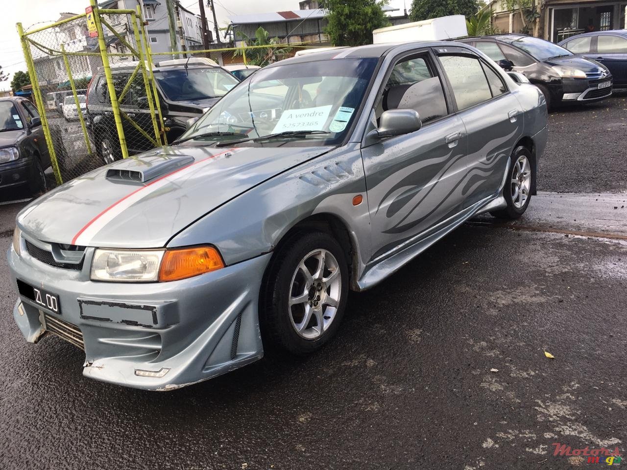 2000' Mitsubishi Lancer photo #2