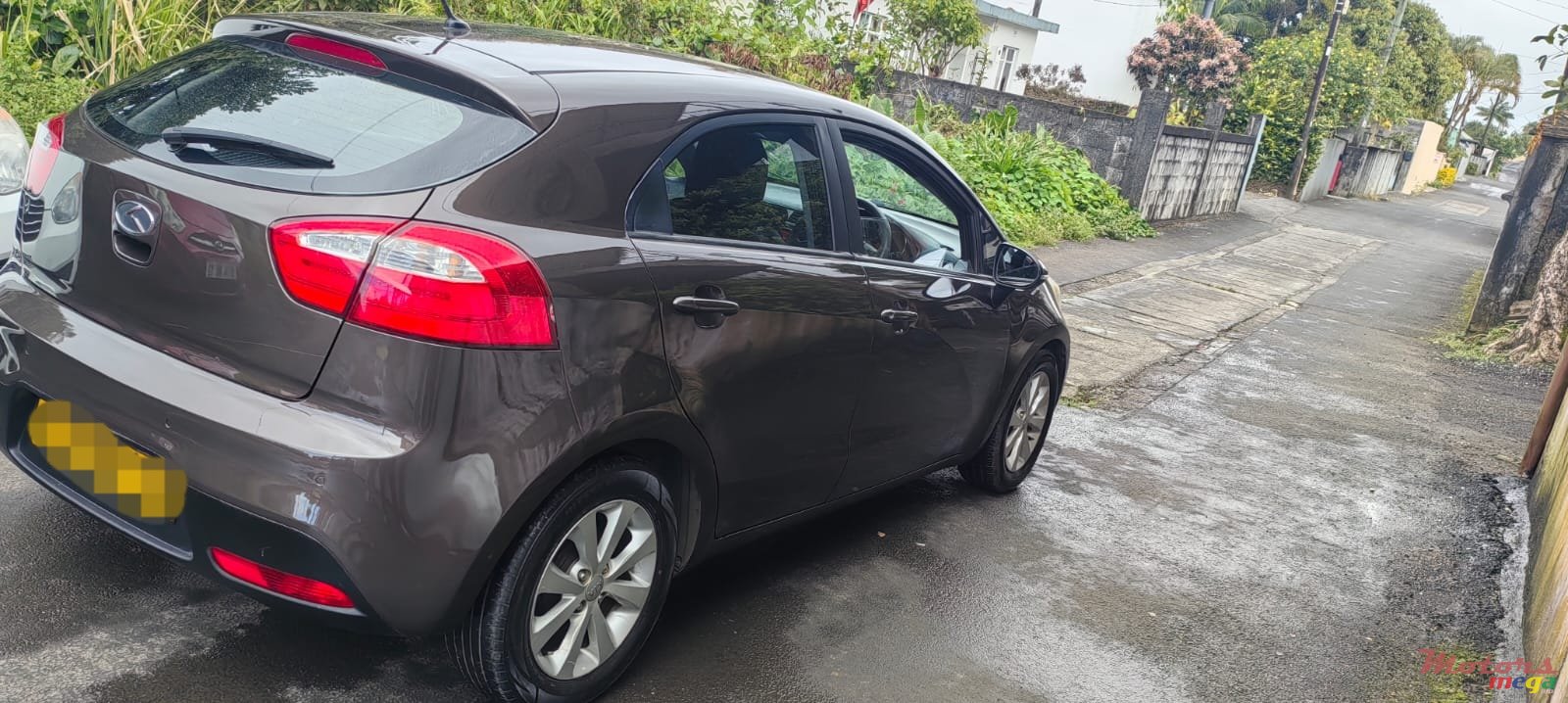 2013' Kia Rio photo #2