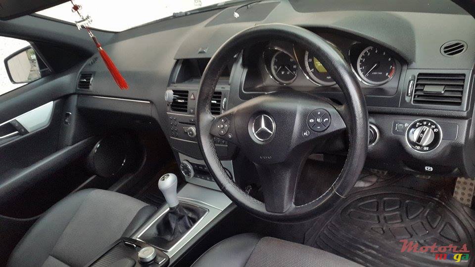 2009' Mercedes-Benz CLC 180 photo #3