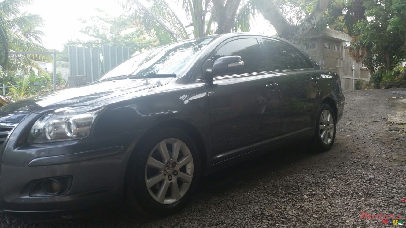 2008' Toyota photo #2