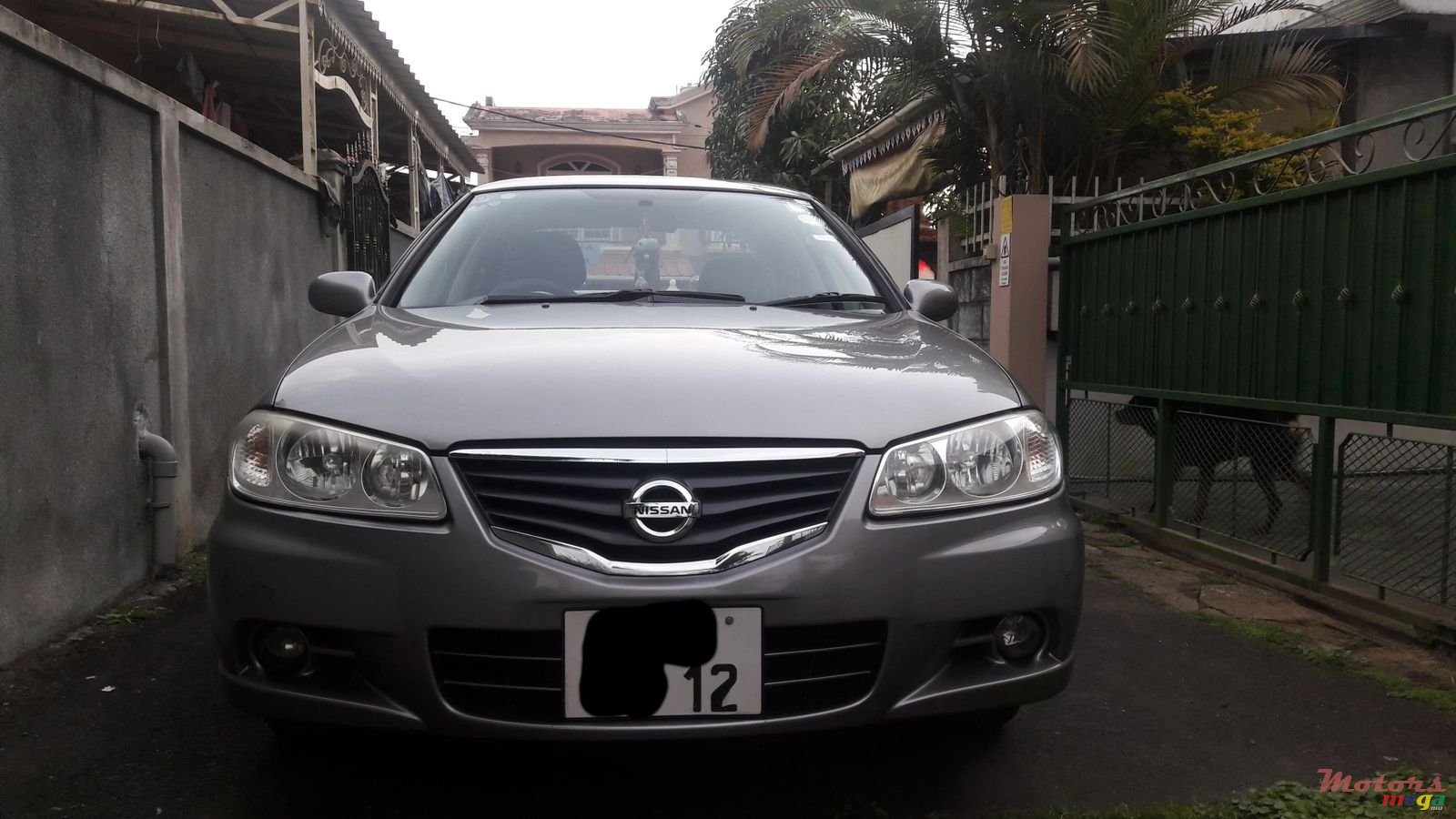 2012' Nissan Sunny photo #2