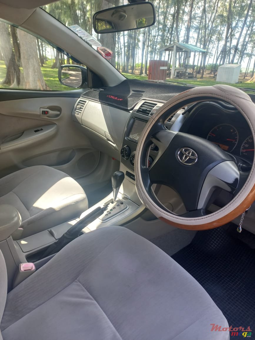 2007' Toyota Axio photo #5