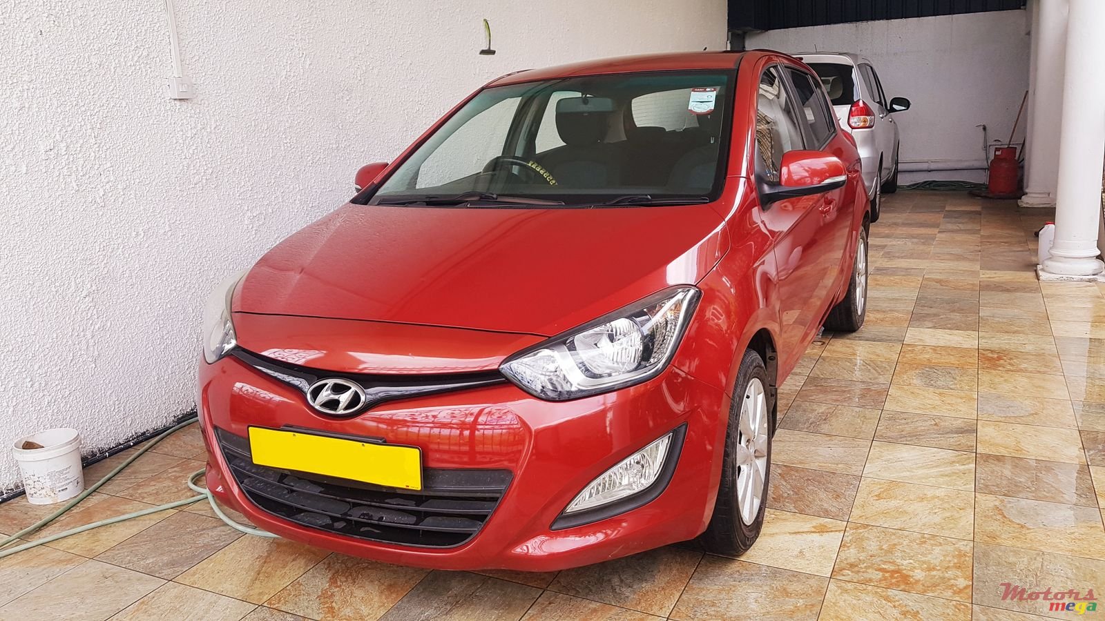 2014' Hyundai i20 Hatchback photo #1