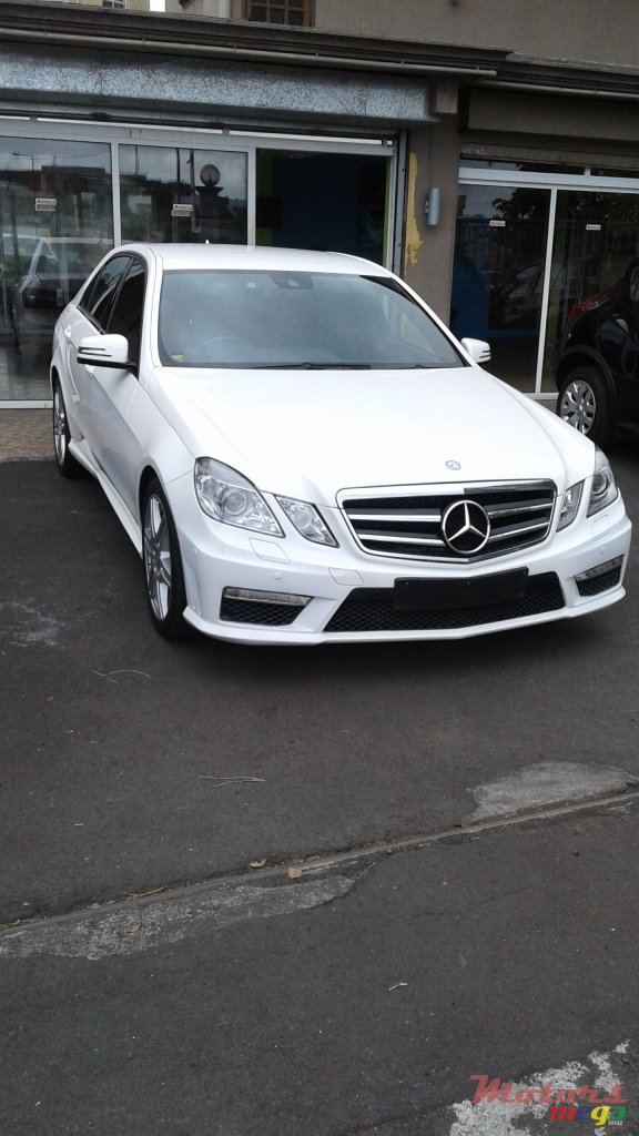 2013' Mercedes-Benz 200E AMG photo #1