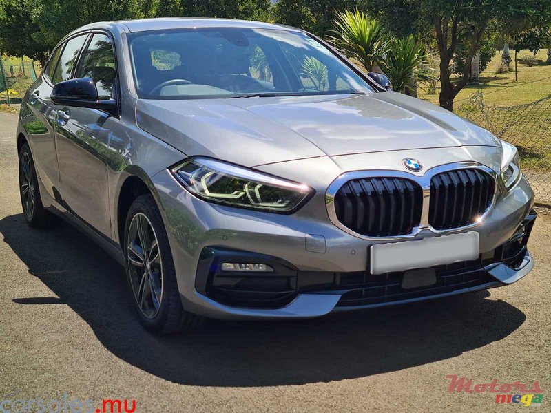 2023' BMW 118 i Sport Line photo #2