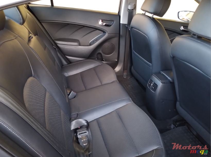 2017' Kia Cerato photo #4