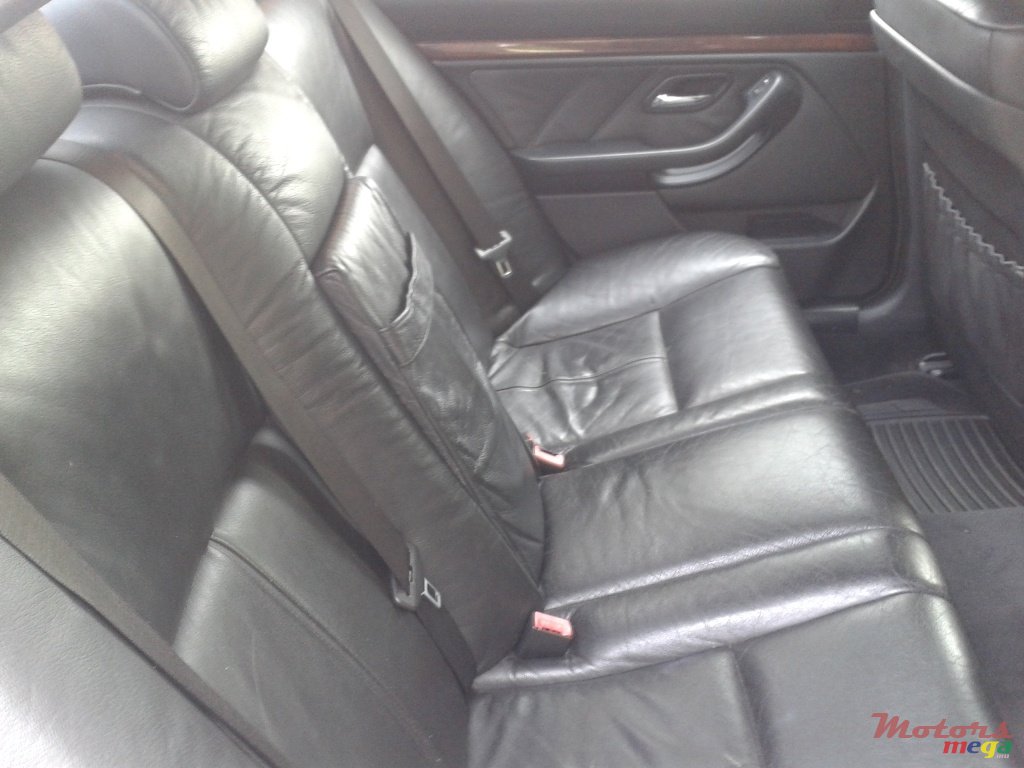 2000' BMW 523 e39 photo #6