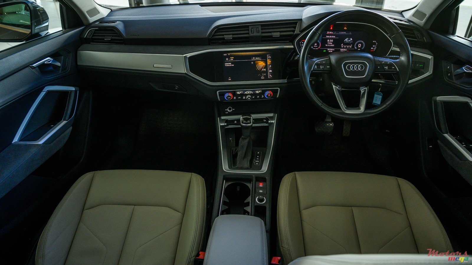 2019' Audi Q3 photo #7