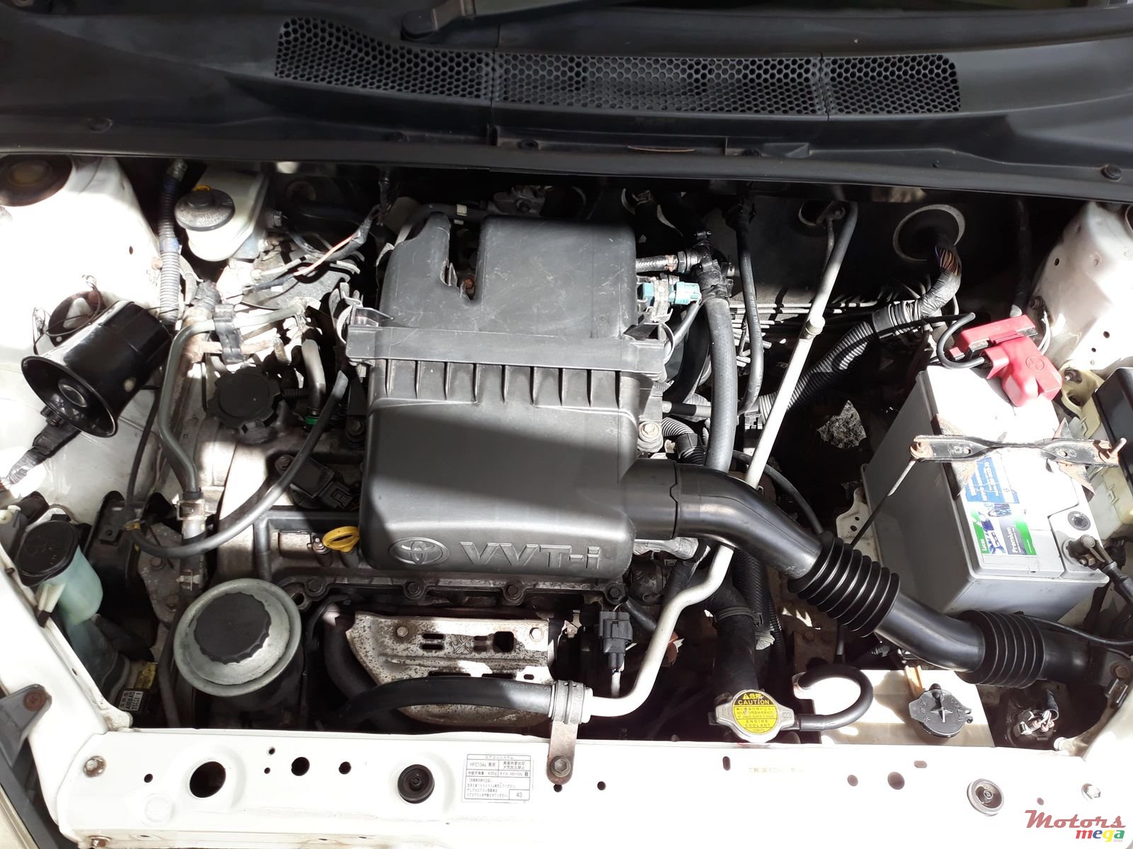 2003' Toyota Vitz photo #5