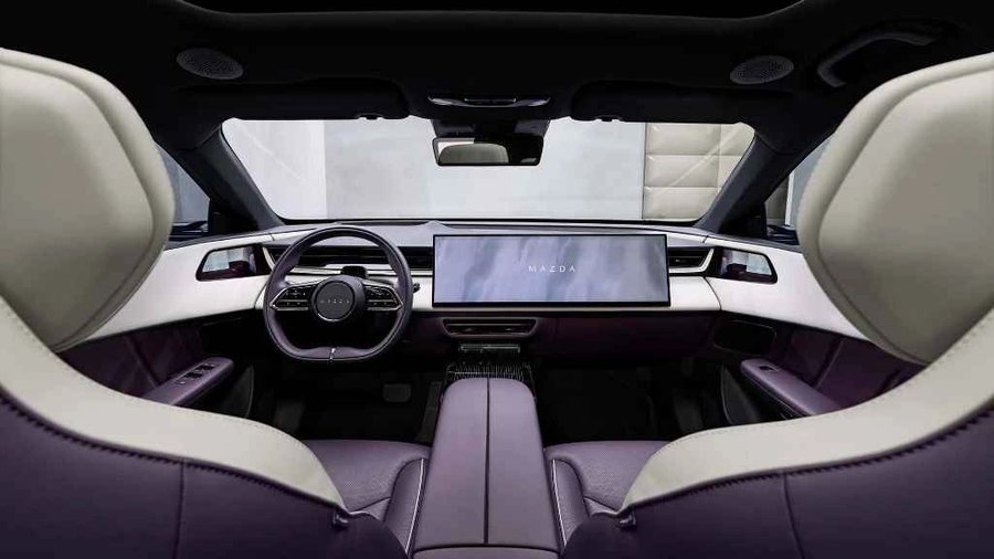 Mazda Says Bigger Screens Are Better for Driving