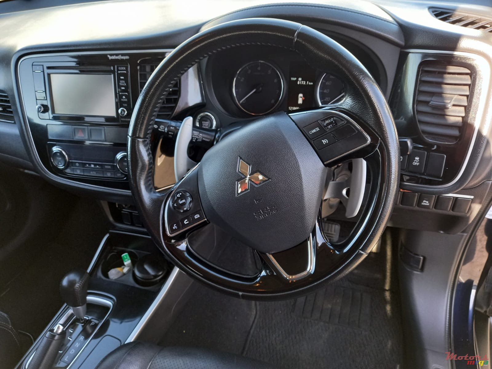 2017' Mitsubishi Outlander photo #6