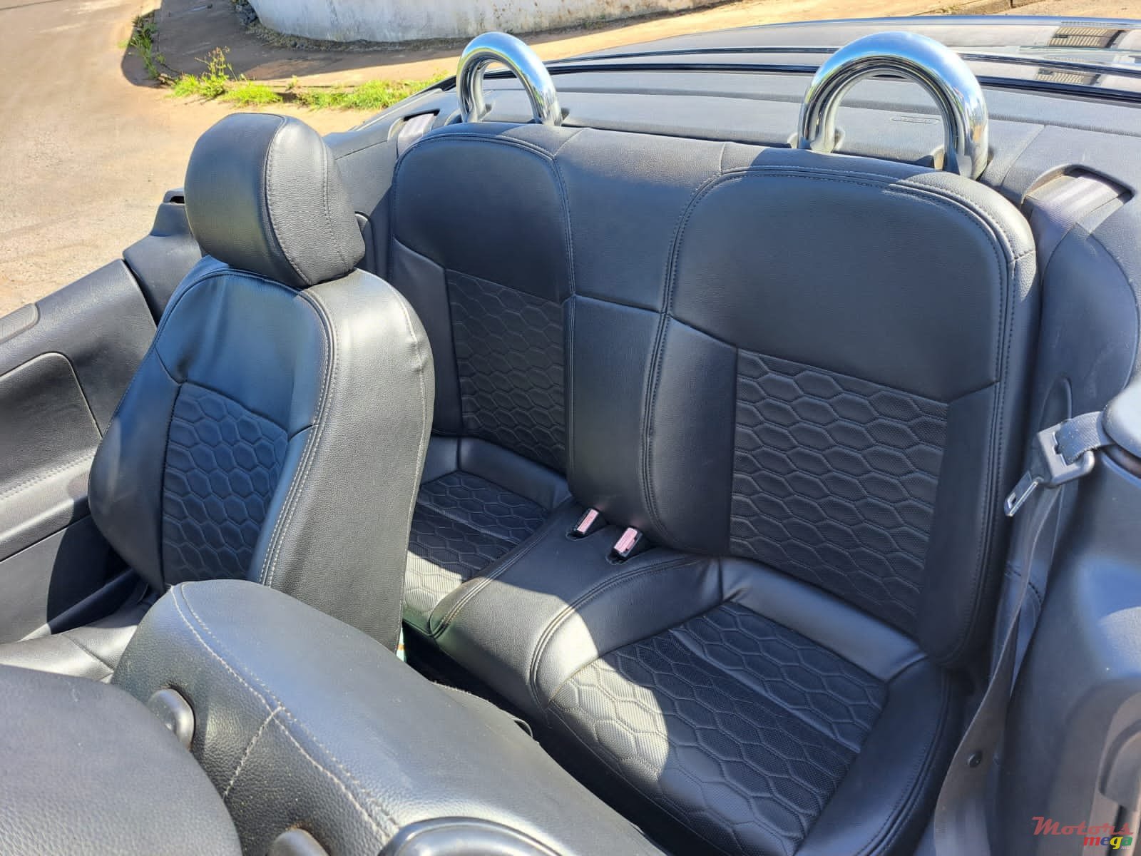 2010' Peugeot 207 photo #4