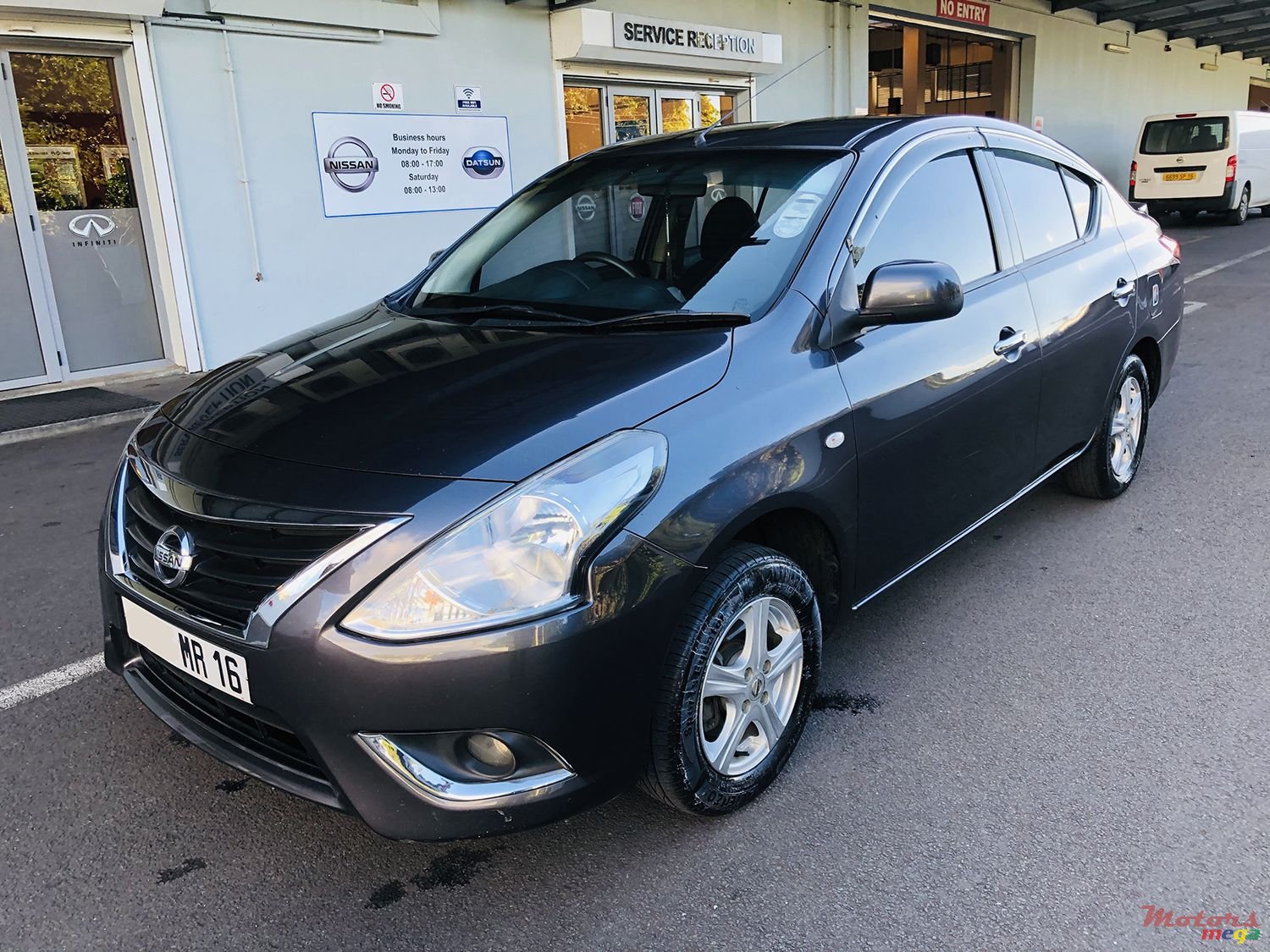 2016' Nissan Almera photo #1