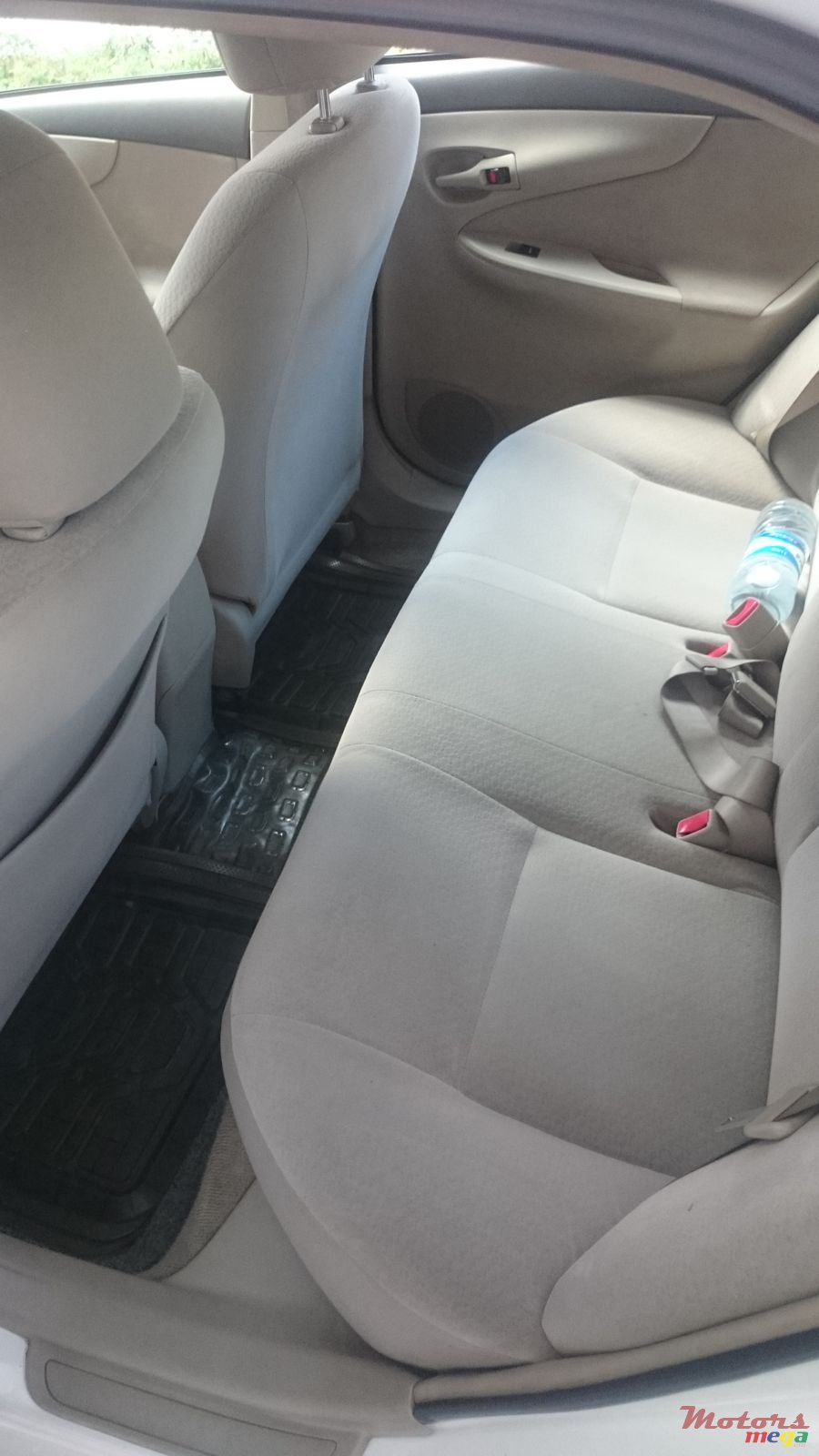 2009' Toyota Axio Grade X photo #6