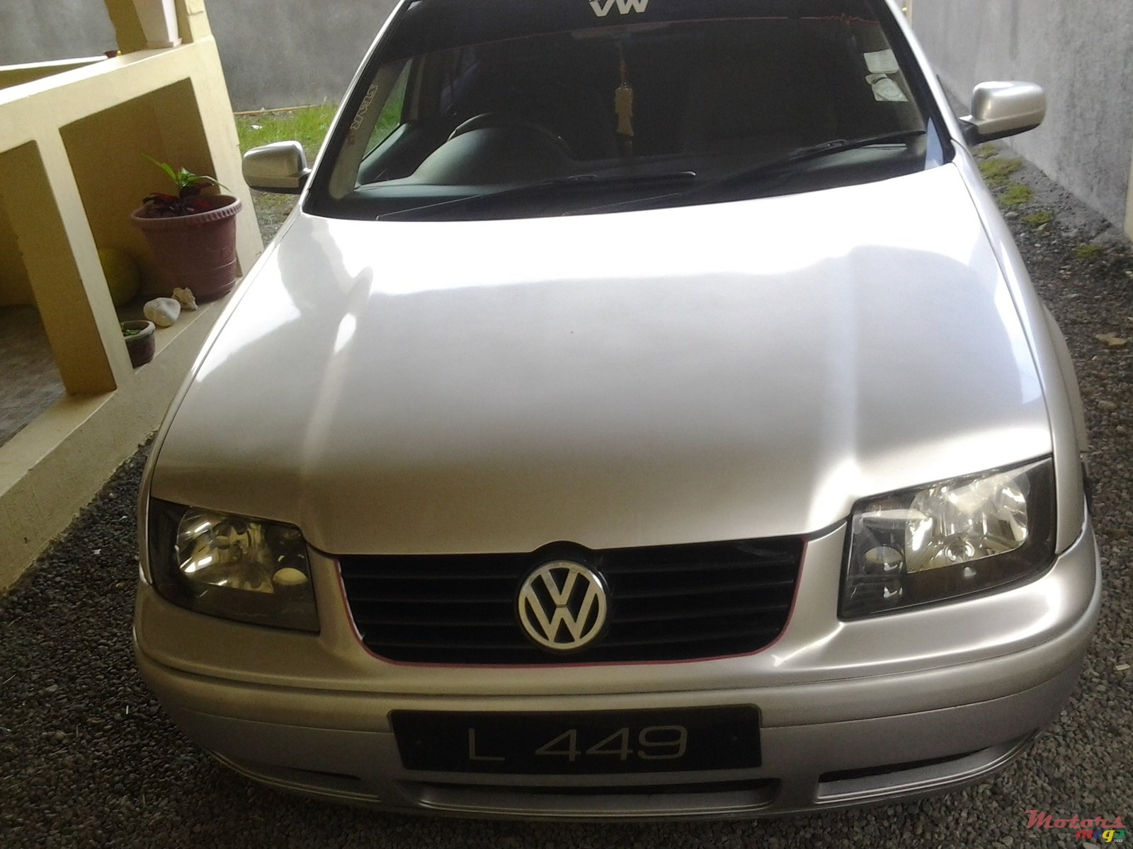 2002' Volkswagen Bora photo #1