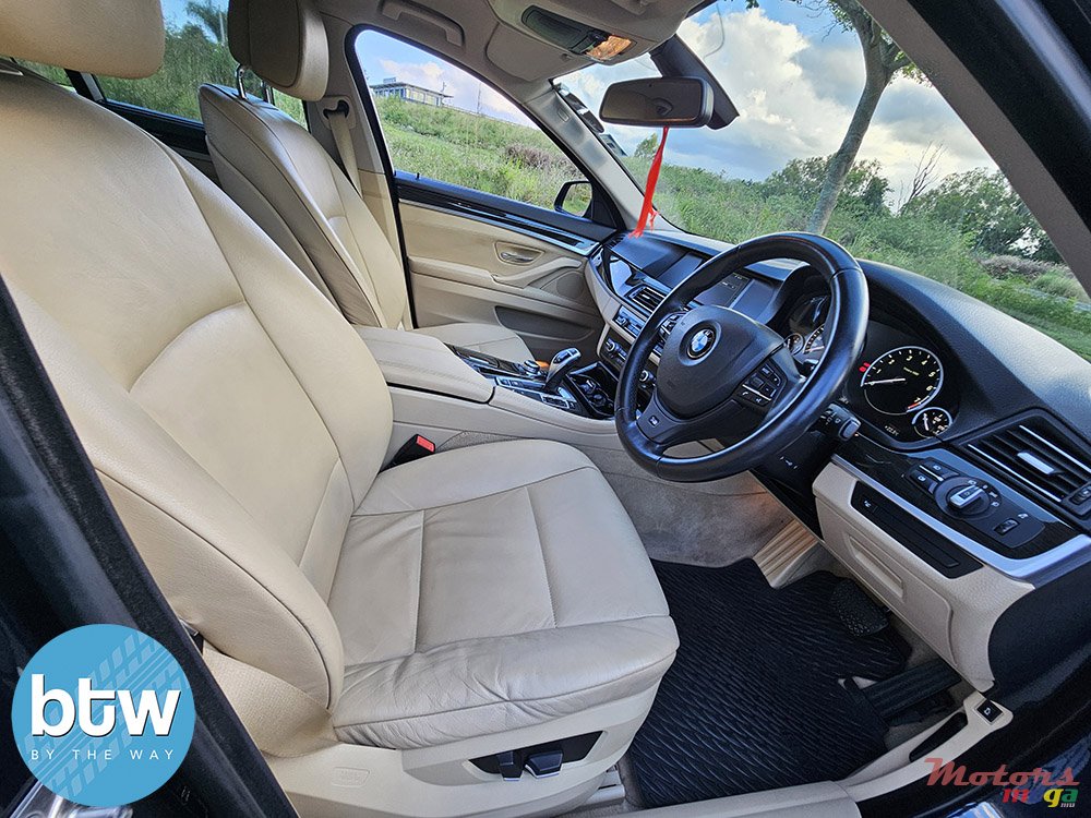 2012' BMW 528 528I M Sport Package photo #5