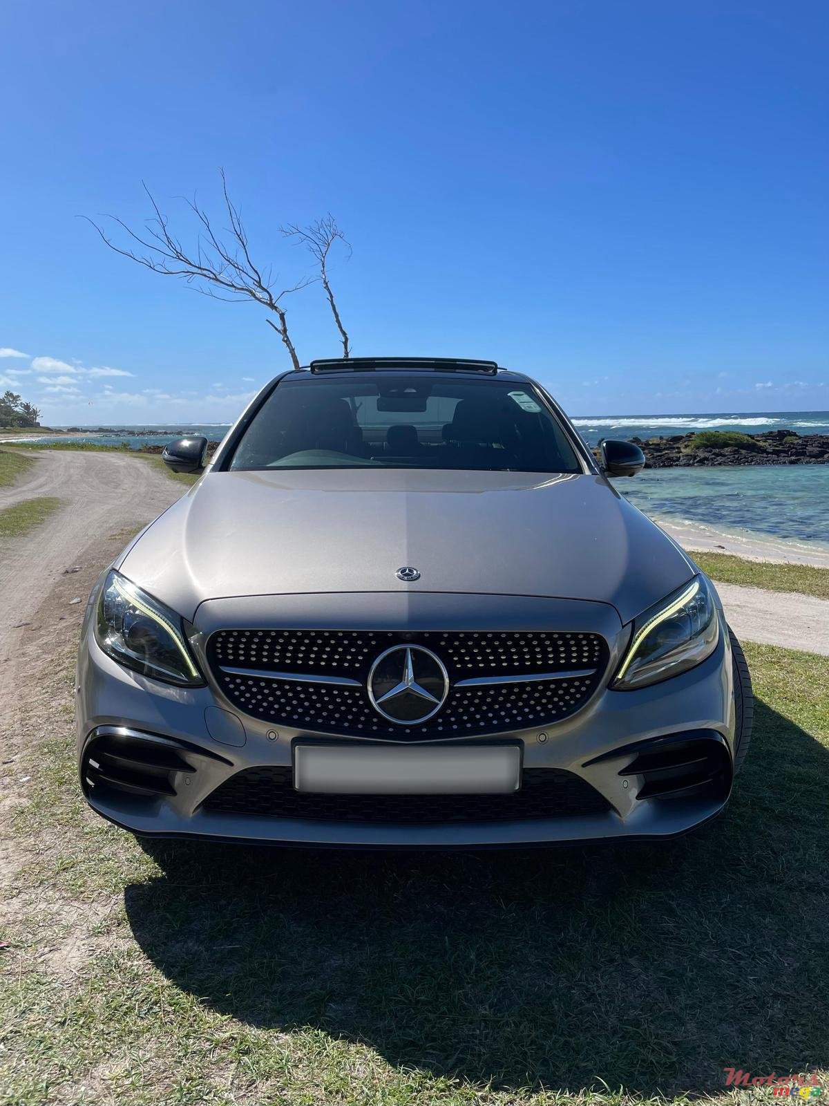 2019' Mercedes-Benz C 200 photo #1