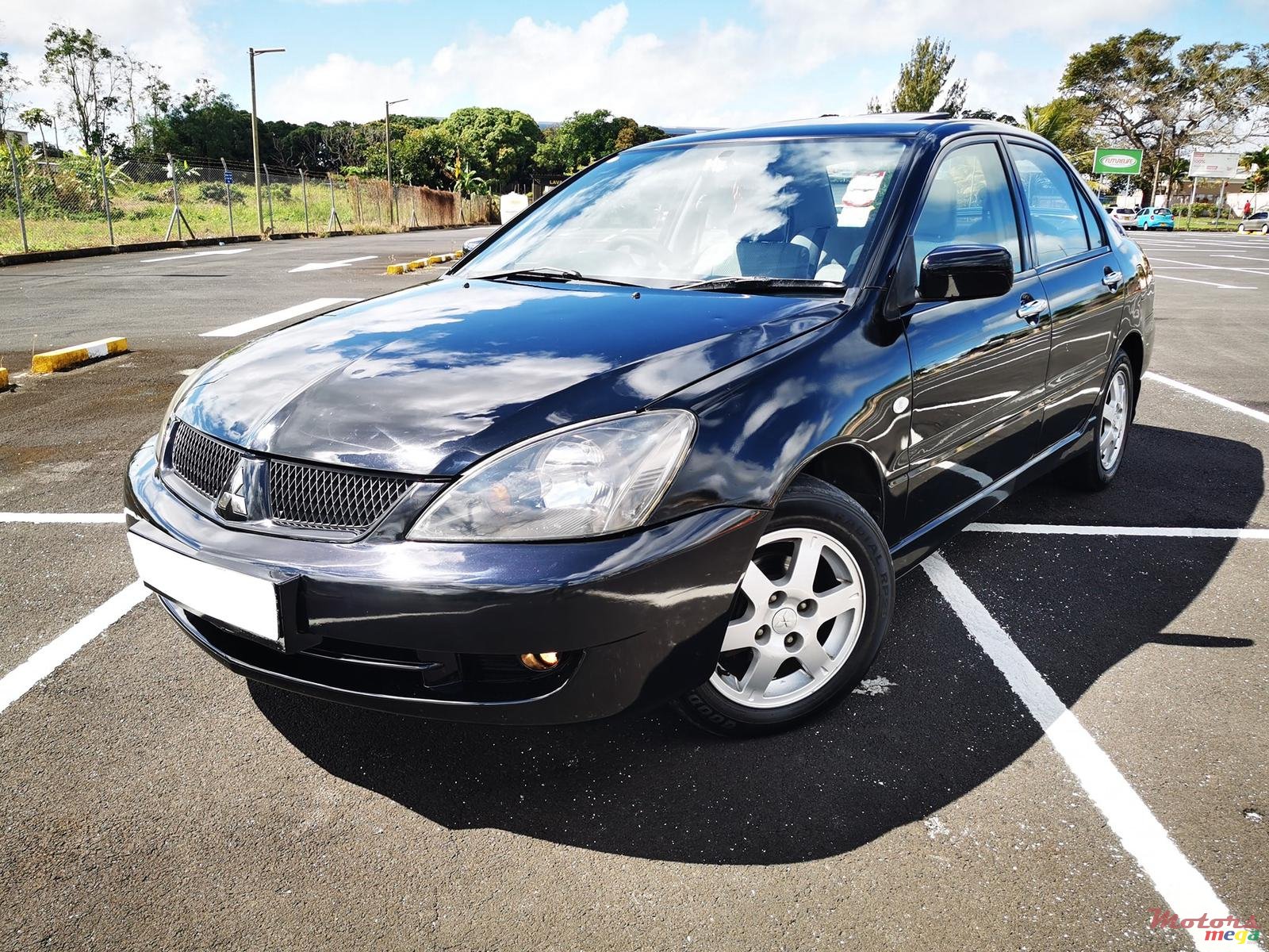 2008' Mitsubishi Lancer GLX photo #7