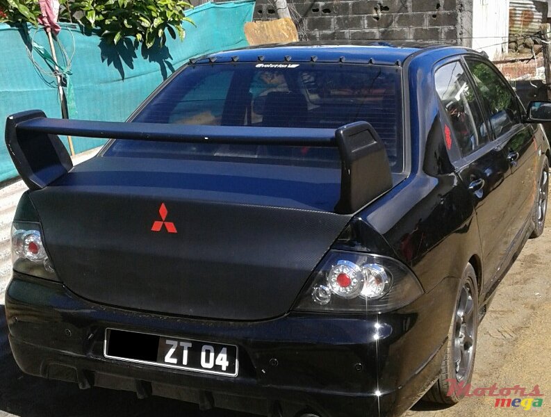 2004' Mitsubishi Lancer 4G18 photo #2