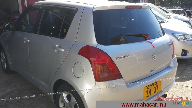 2007' Suzuki Swift photo #4