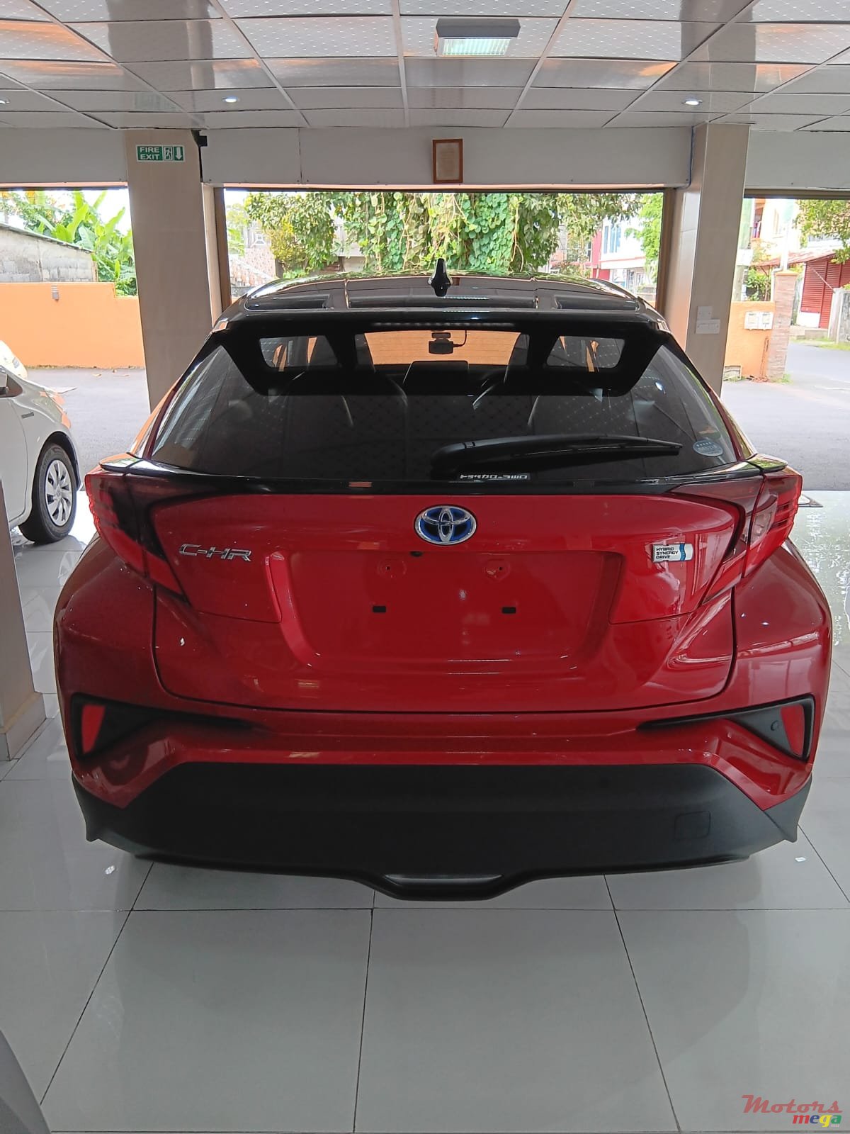 2021' Toyota C-HR photo #7