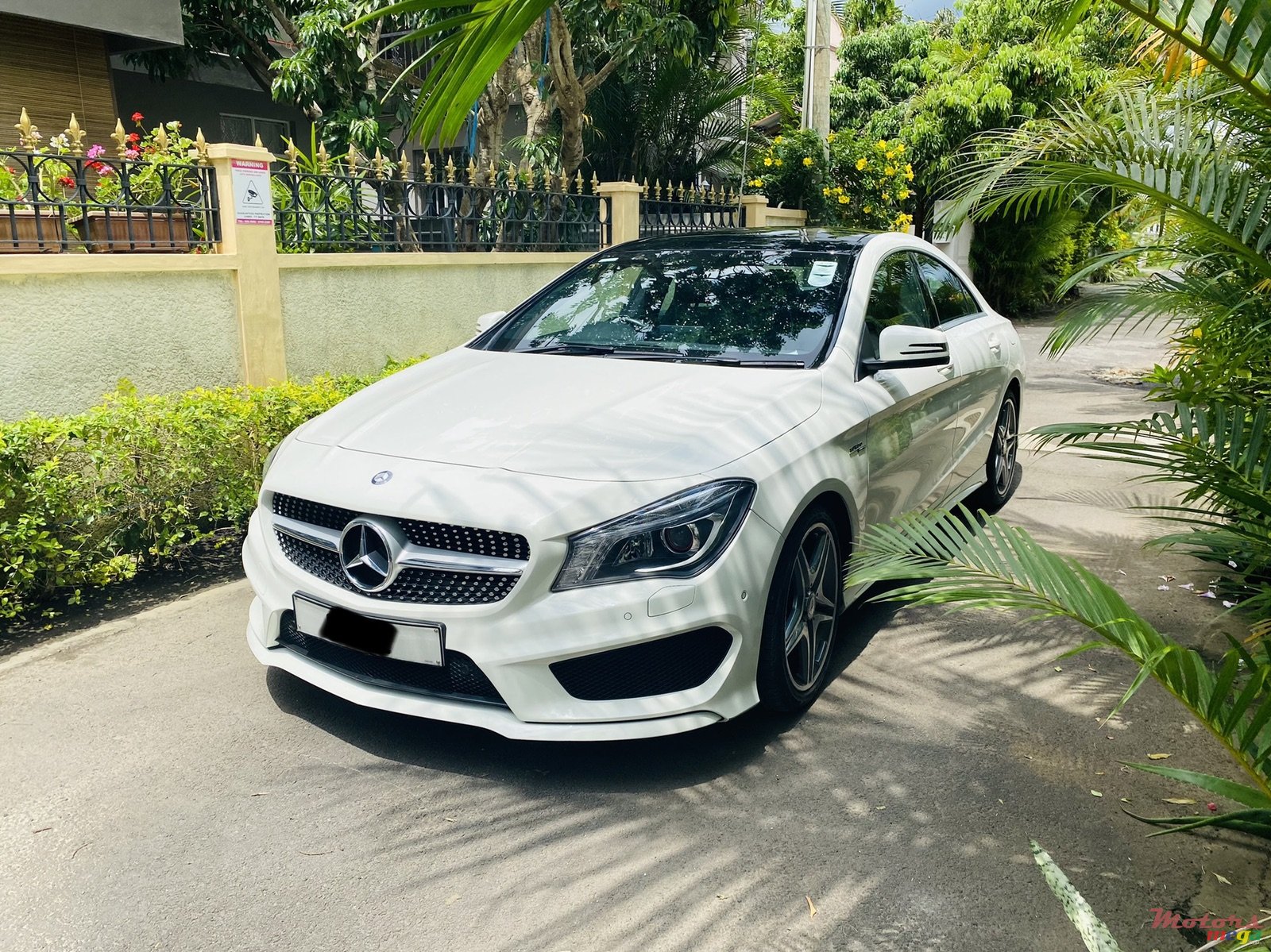 2015' Mercedes-Benz CLA 200 photo #3