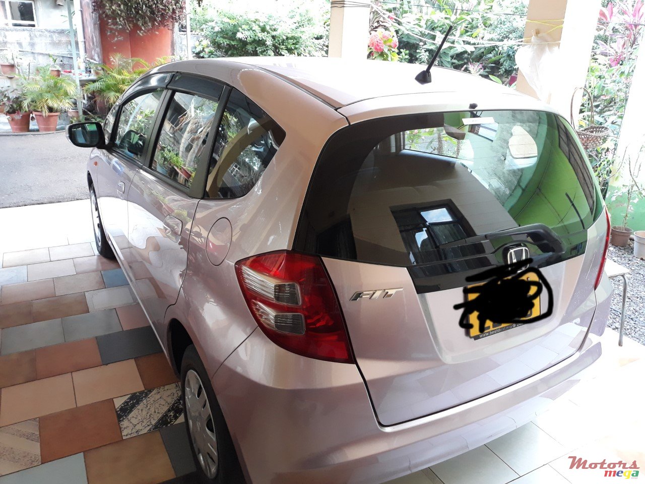 2009' Honda Fit photo #1