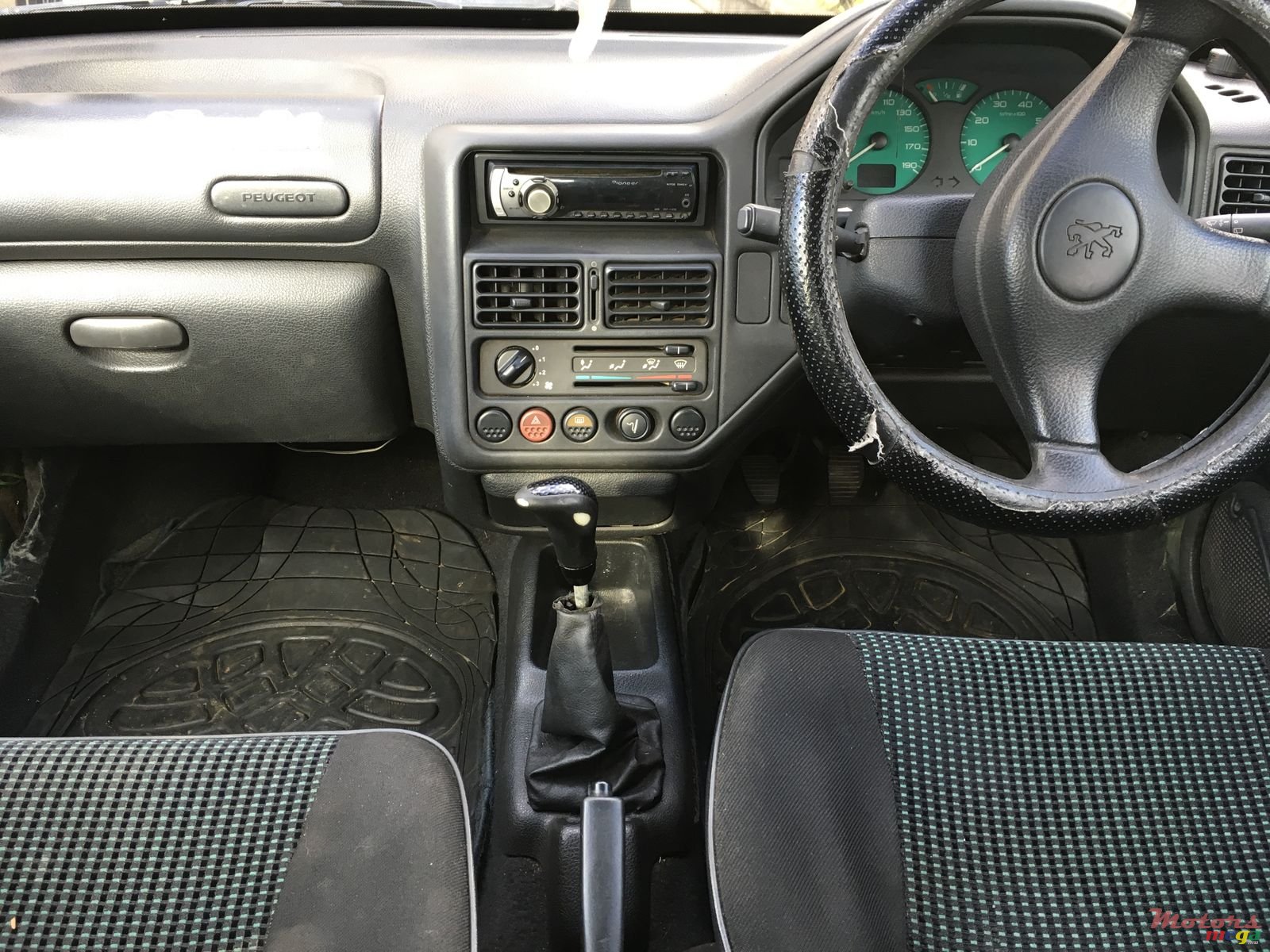 2001' Peugeot 106 photo #3