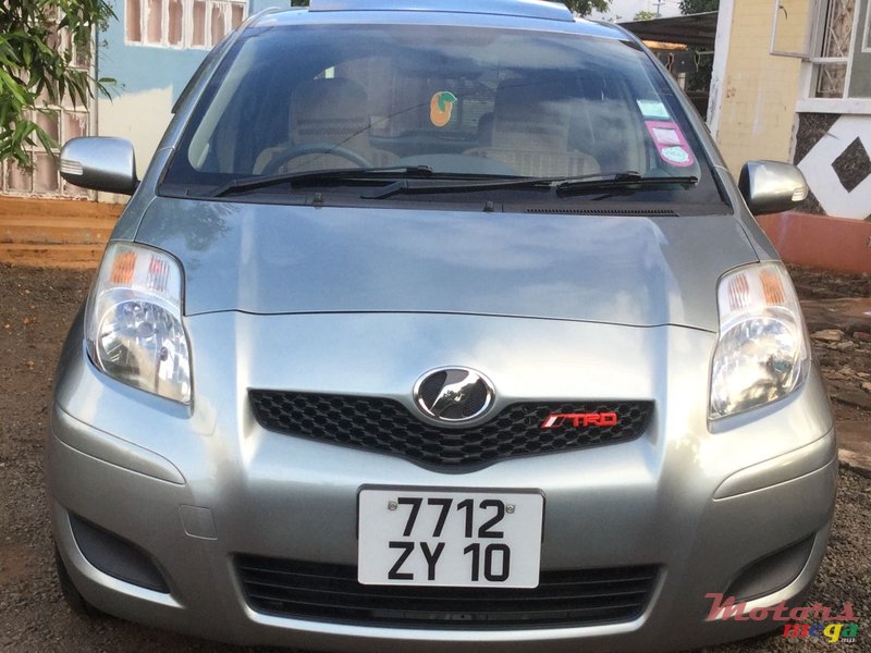 2010' Toyota Vitz photo #1